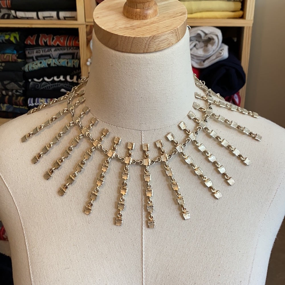 Silver statement necklace - Picture 3 of 6